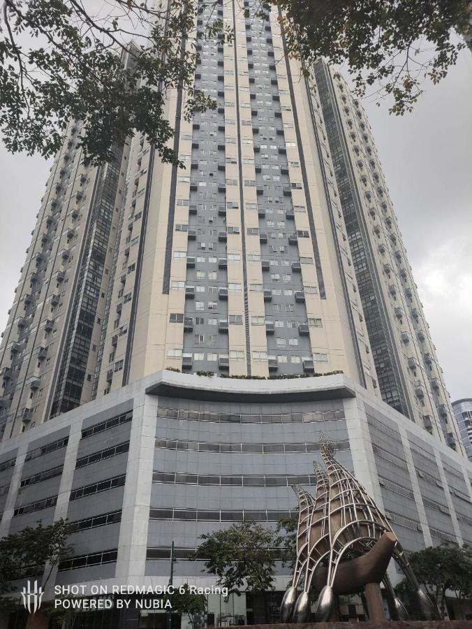 Fort Victoria Condominium Tower C タギッグ エクステリア 写真